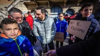 Las entidades sociales logran un compromiso político para garantizar el acceso al padrón en Catalunya