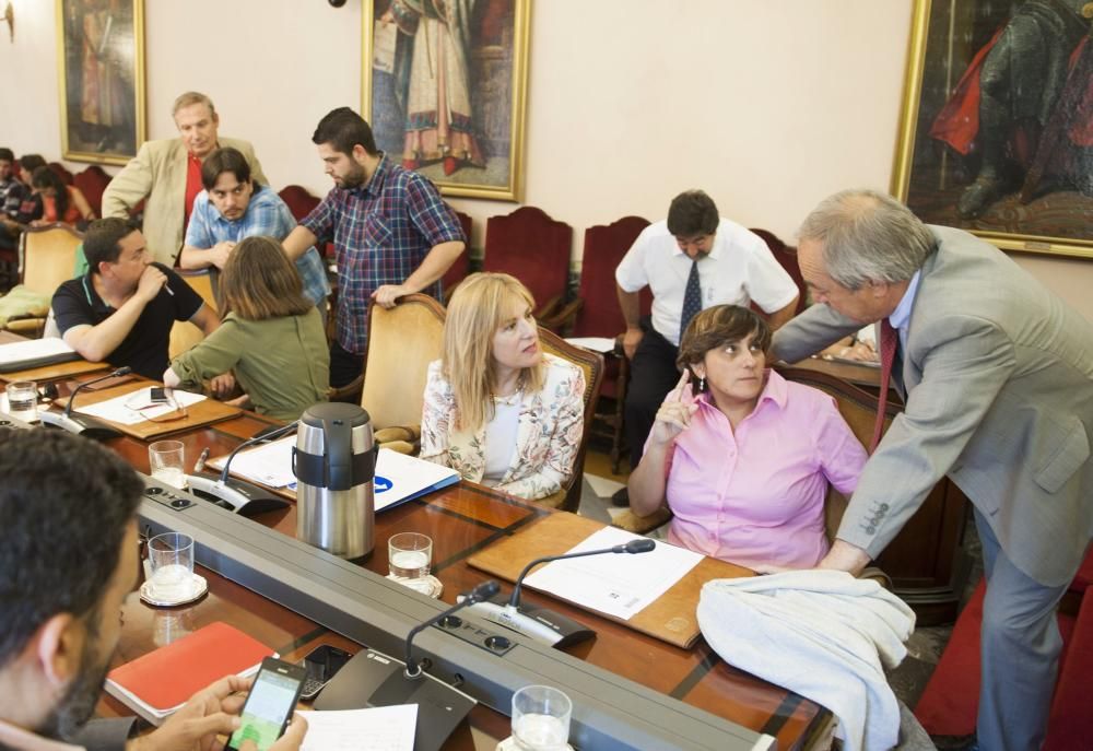 Pleno en el Ayuntamiento de Oviedo