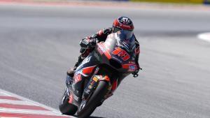 Fotografía de Siu Wu, en la que puede verse en una imagen de archivo del pasado 16 de mayo al piloto español de Moto2 Manuel González. EFE
