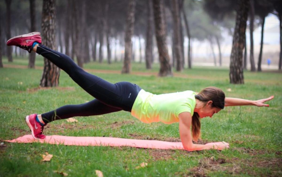 Obtener un vientre plano con fajas  Educación Física, Deportes y  Musculación