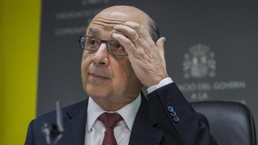 Montoro afronta hoy una rebelión autonómica contra las medidas que les exige por el déficit del 2015