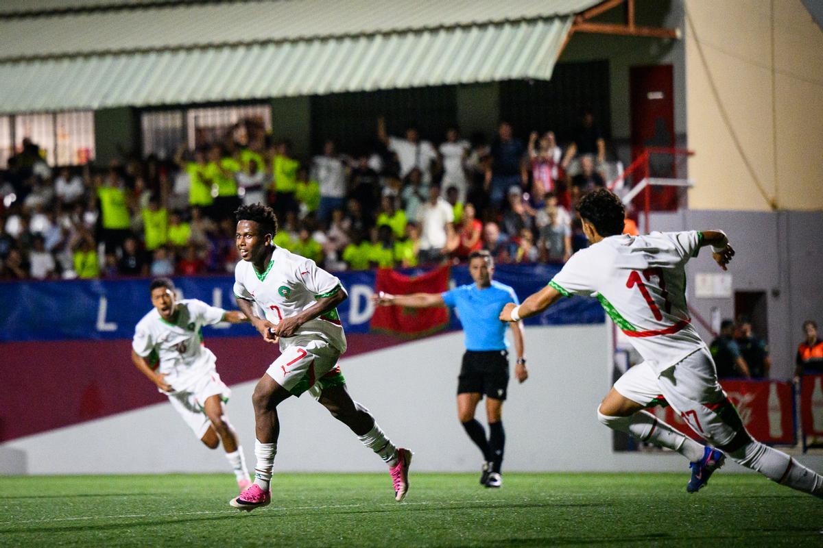 Hamza Raji marcó los dos goles d ela victoria marroquí.