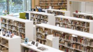La biblioteca García Márquez de Barcelona. Un lugar perfecto para leer, sobre todo conociendo los beneficios de la lectura.
