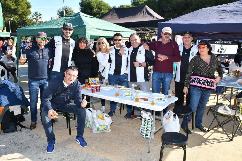 El FC Cartagena celebra el día del peñista