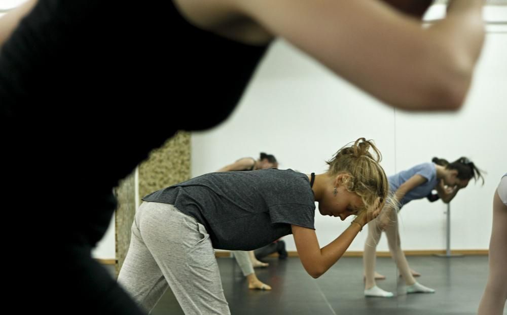 III curso de danza organizado y dirigido por el sierense Borja Villa en la Laboral