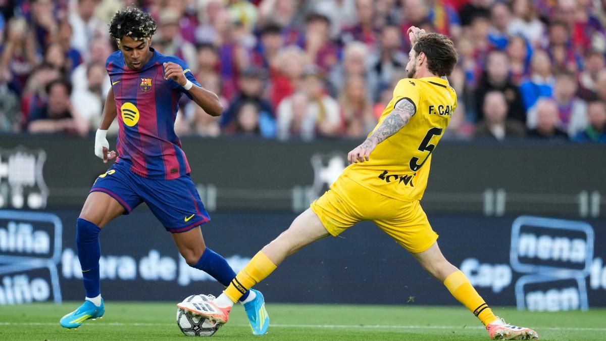 Fernando Calero, en acción contra el FC Barcelona