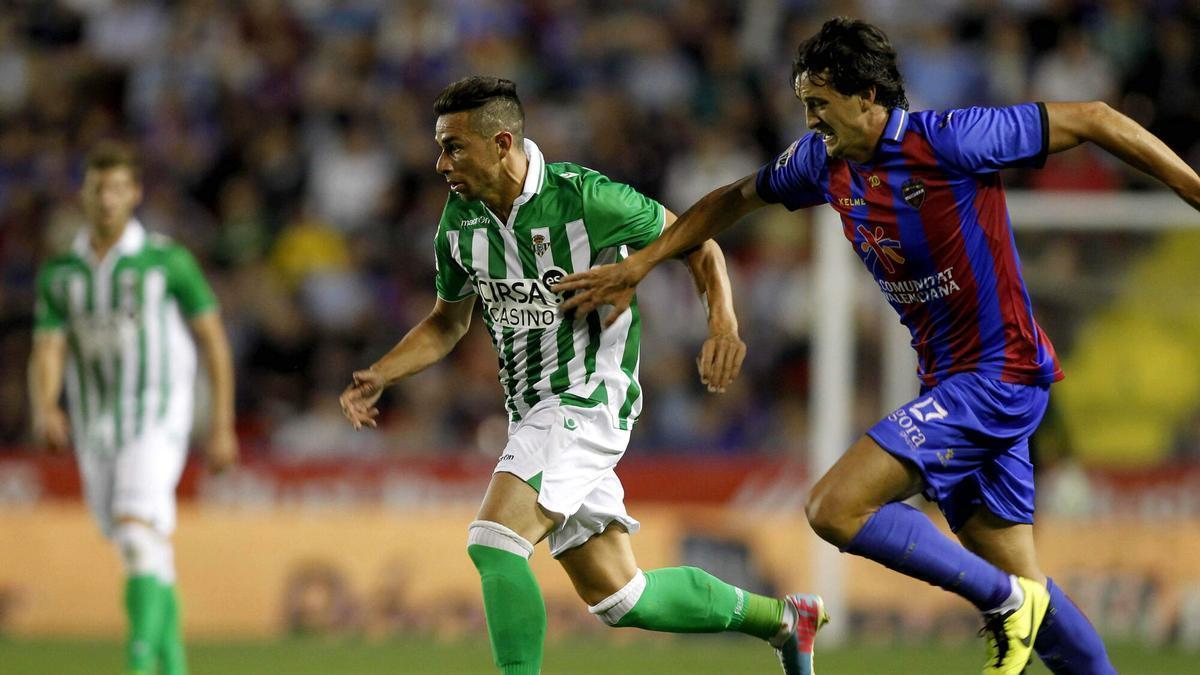 Héctor Rodas y Rubén Castro en un Levante-Betis
