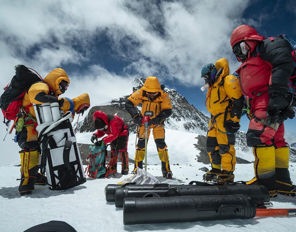 Una estación meteorológica en el Everest para estudiar el cambio climático