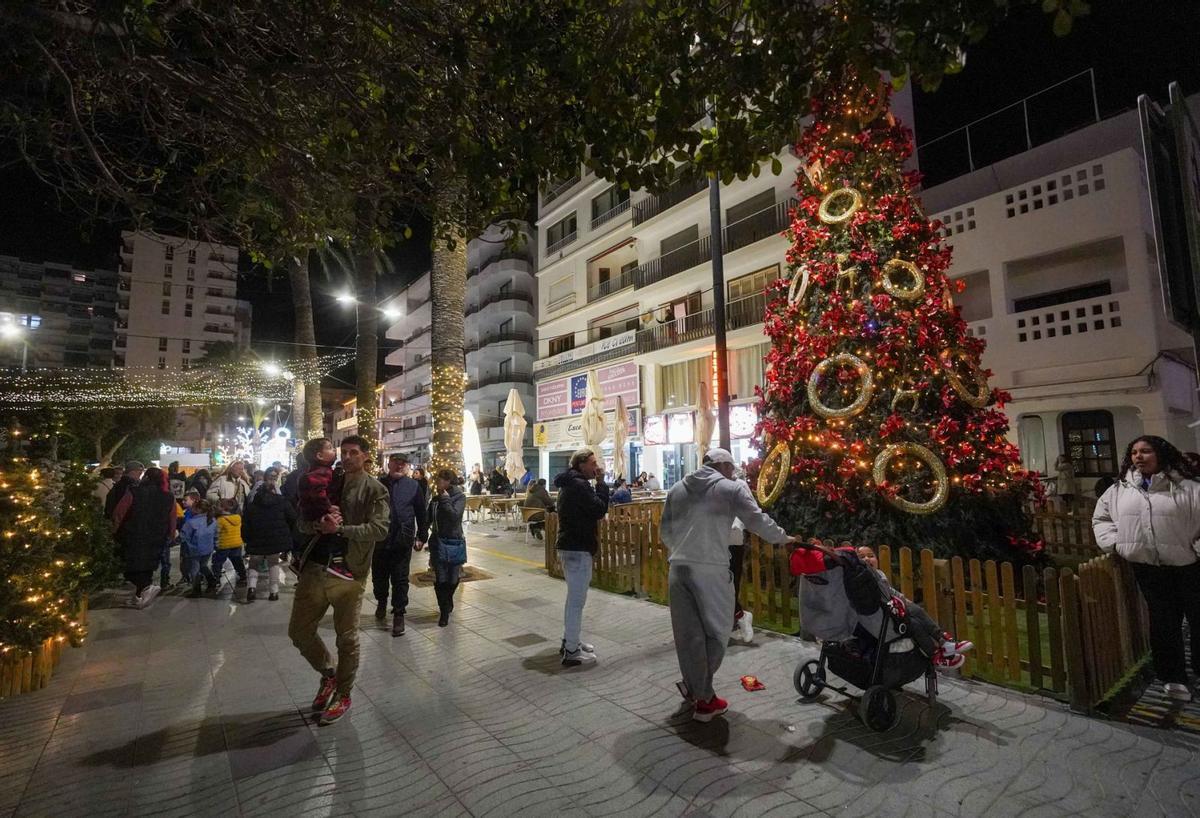 Ambiente en el Passeig de ses Fonts de Sant Antoni. | MARCELO SASTRE