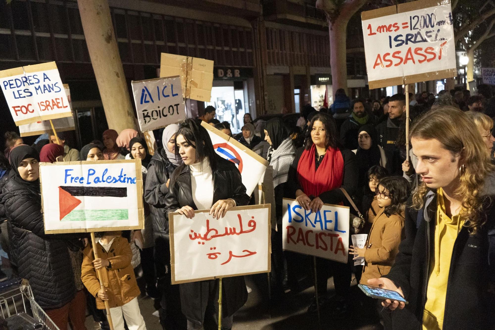 Les imatges de la manifestació a favor de Palestina a Manresa