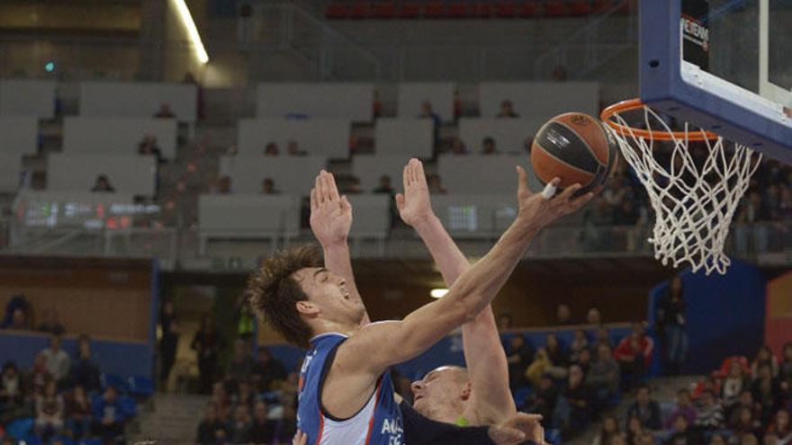 Dario Saric, el chico de oro del Anadolu Efes, en el encuentro de la pasada semana en Vitoria.