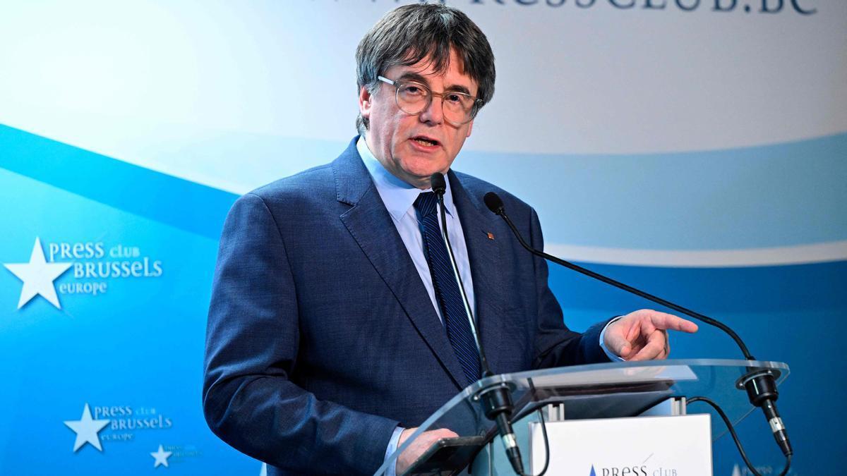 Puigdemont explica el acuerdo en Bruselas. Puigdemont explica el acuerdo en Bruselas.
