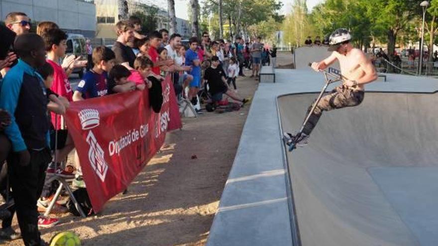 Inauguren  un «skatepark» a Banyoles