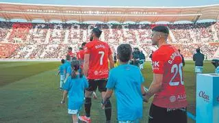 La afición del Mallorca crece y se rejuvenece en Son Moix