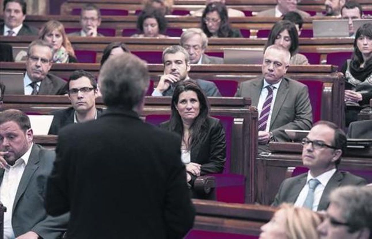 Mas respon a Navarroen la sessió de controlal Parlament, ahir.
