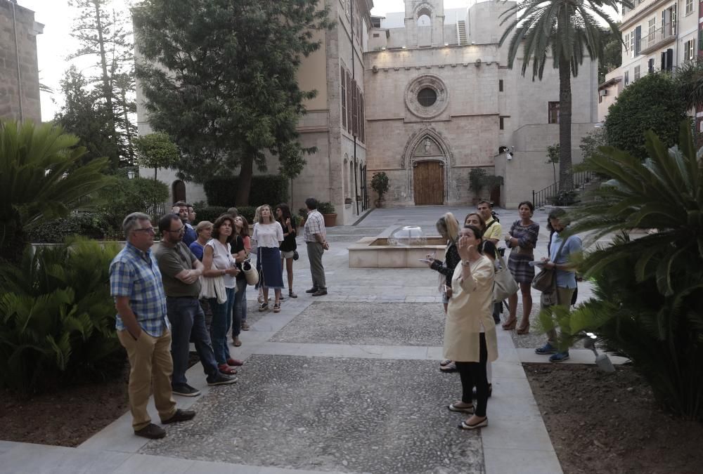 Sa Llonja a la luz de la luna