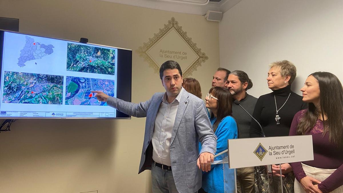 L'alcalde explica els detalls dels projectes