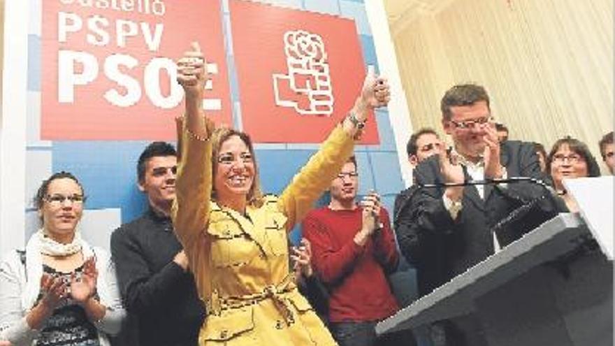 Carme Chacón congregó a numerosos militantes en la sede socialista de Castelló.