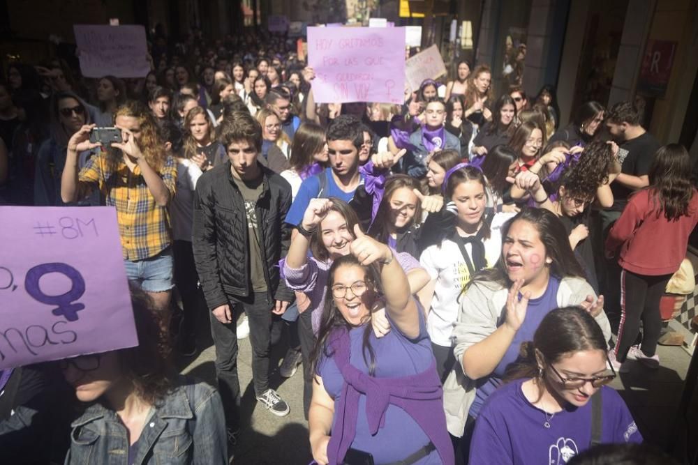 La feministas calientan motores antes de la manifestación del 8-M en Murcia