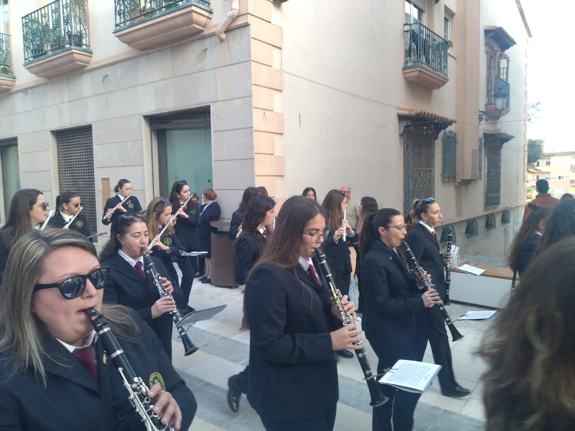 La fiesta más auténtica: Teulada vibra con el traslado de Sant Vicent Ferrer a su ermita