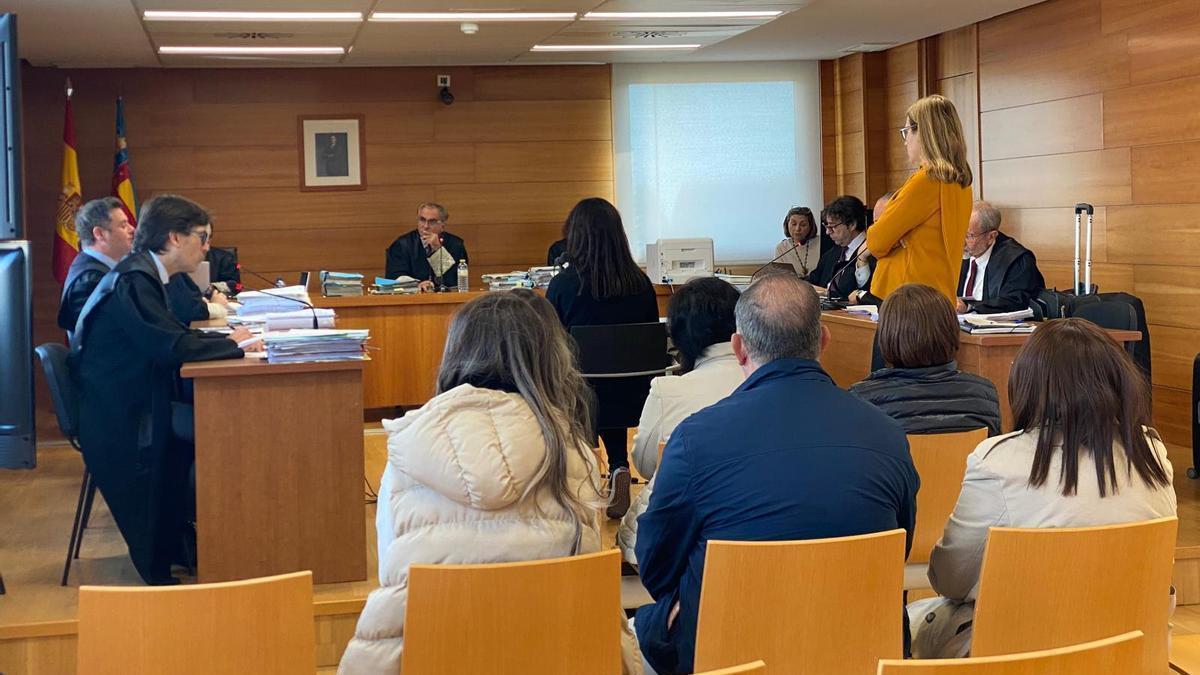Una policía testifica en el juicio este miércoles, en la Audiencia Provincial de Castellón.