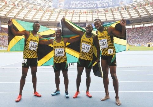 El jamaicano Usain Bolt ha ganado su tercera medalla de oro en estos Mundiales en el relevo 4x100.