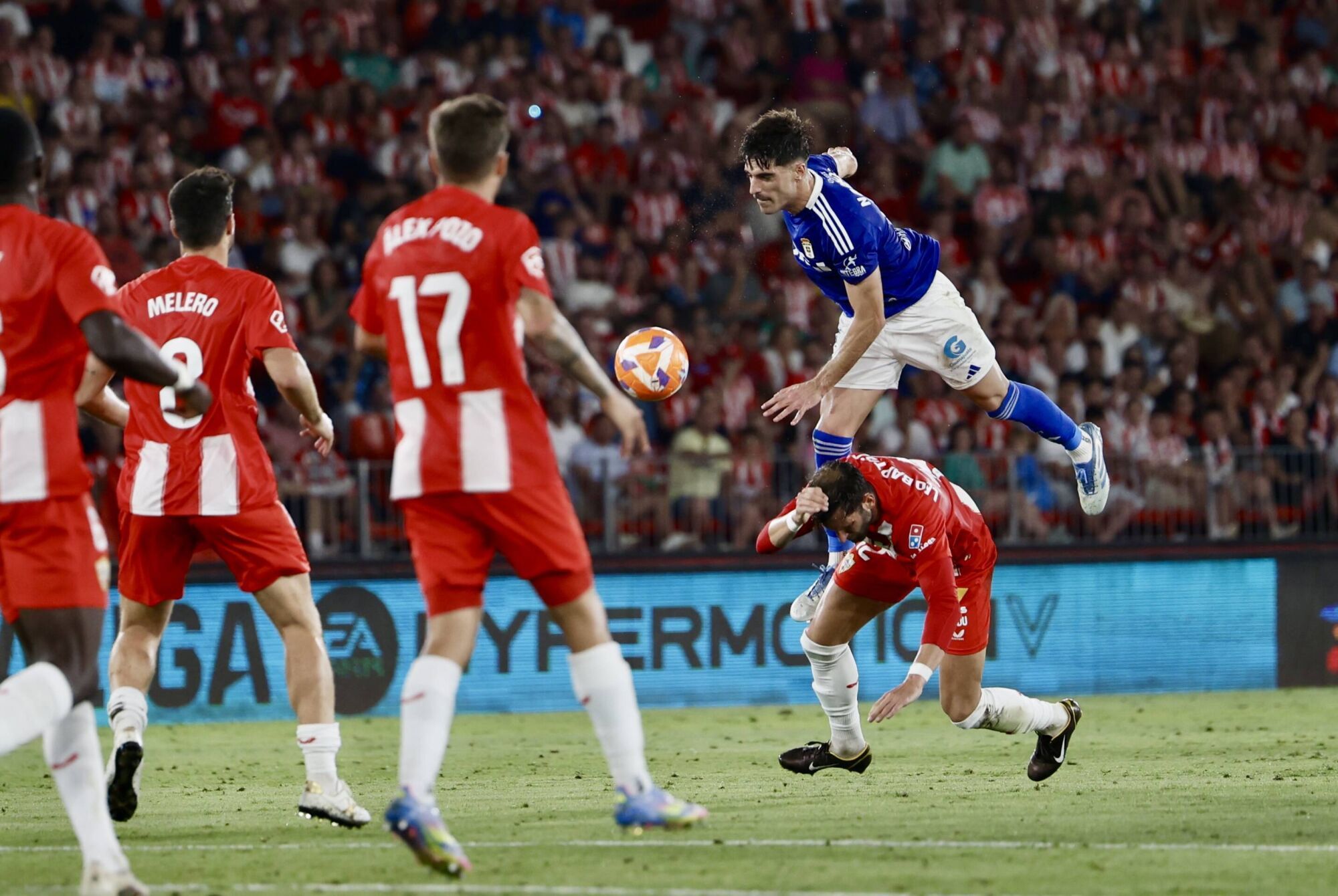 Así fue el primer partido del play-off entre el Almería y el Real Oviedo 
