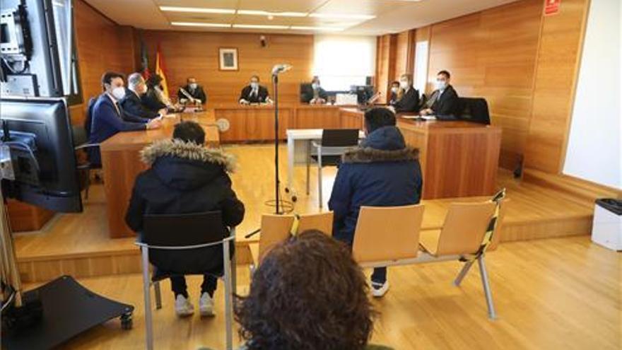 Condenados a dos años de cárcel por un altercado en un bar de Castelló