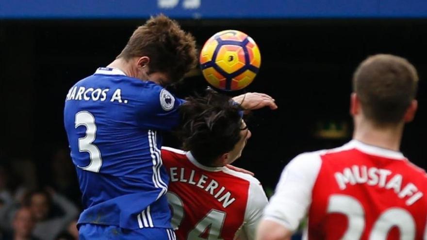 El Chelsea noquea al Arsenal y el Liverpool se borra de la lucha por la Premier