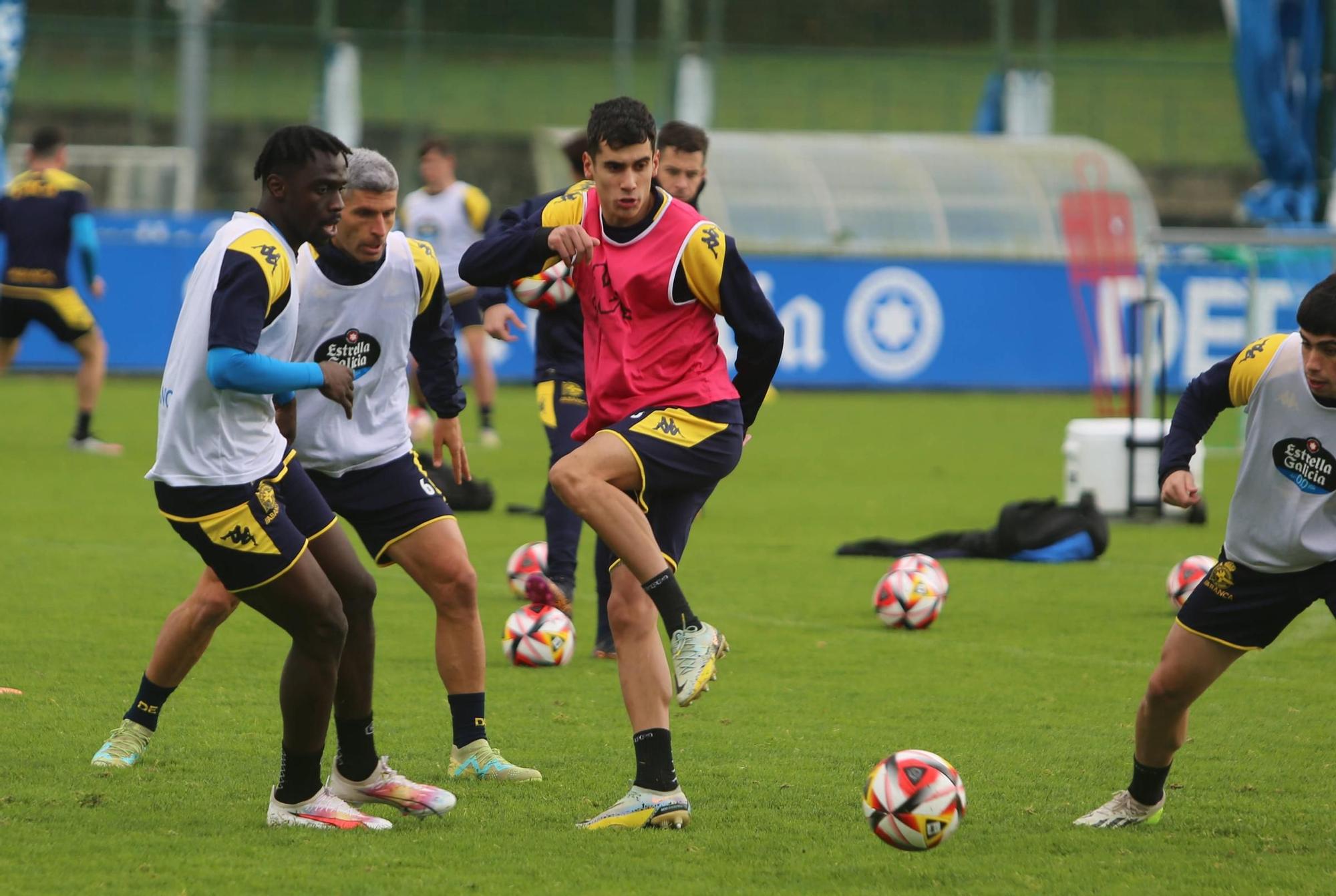 El Dépor prepara en Abegondo el partido contra la SD Ponferradina