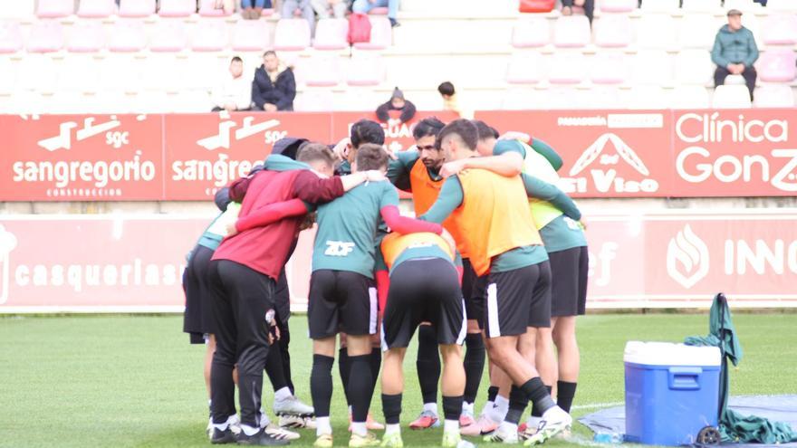 El Zamora  CF frente a su penúltimo esfuerzo del año ante el Cacereño