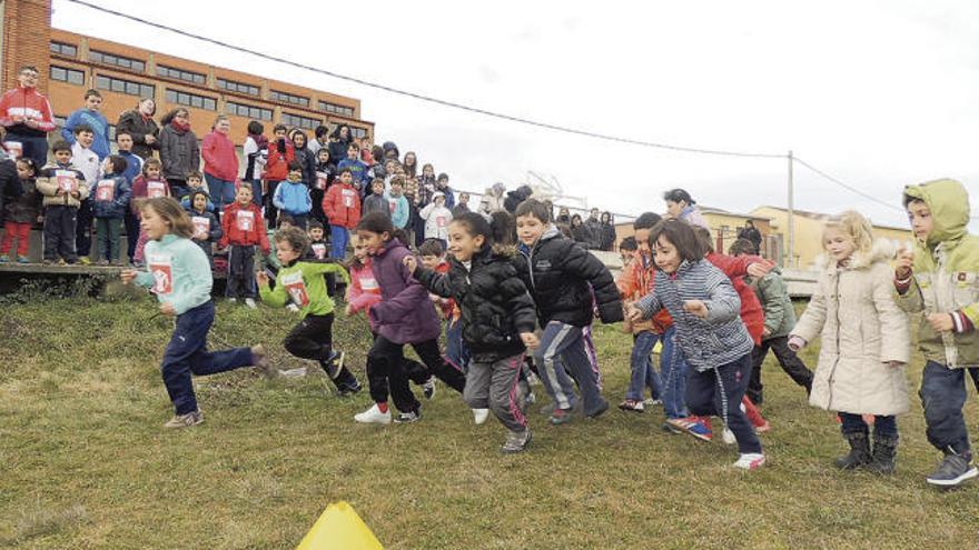 El colegio Sansueña se prepara para la carrera del turrón