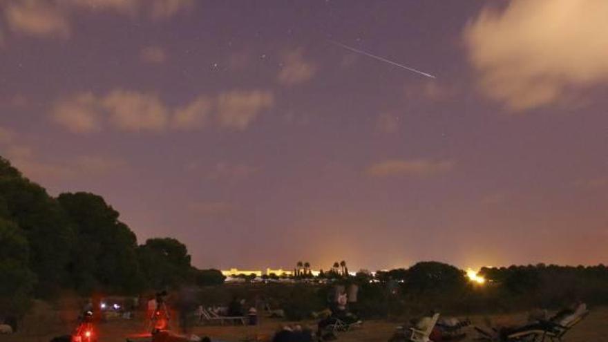 Las Perseidas iluminan la noche de Alicante