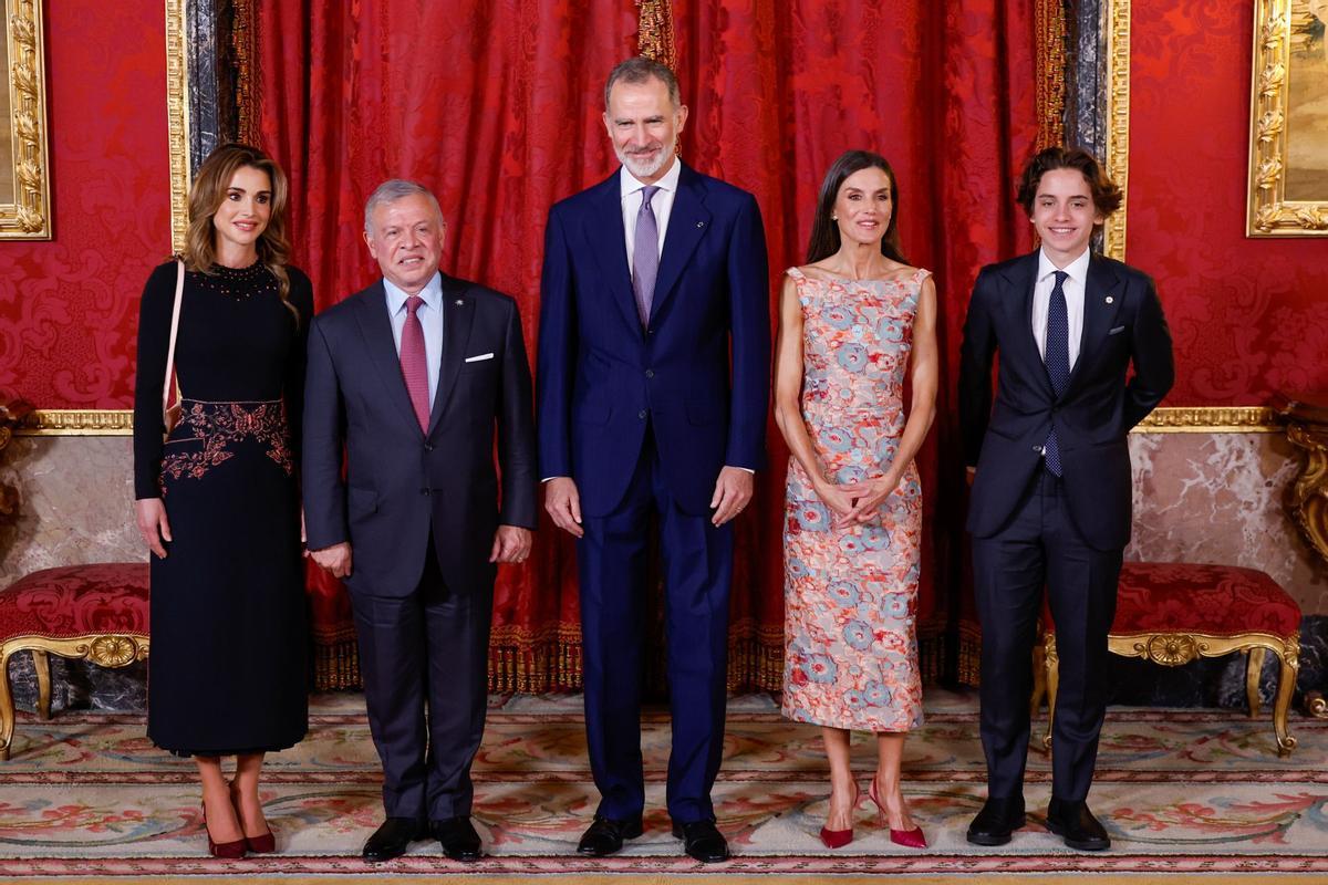 El rey Felipe VI y la reina Letizia, anfitriones en Madrid de Rania de Jordania, el rey Abdalá II y su hijo el príncipe Hashem
