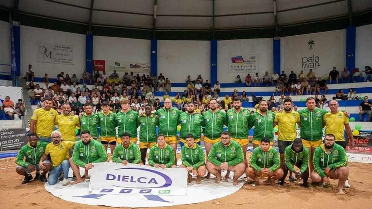 El Unión Galdar en la eliminatoria de cuartos de final ante el Almogarén.