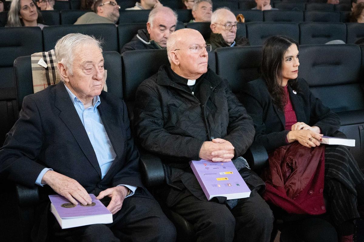 Emotivo homenaje a Agustín Velázquez.