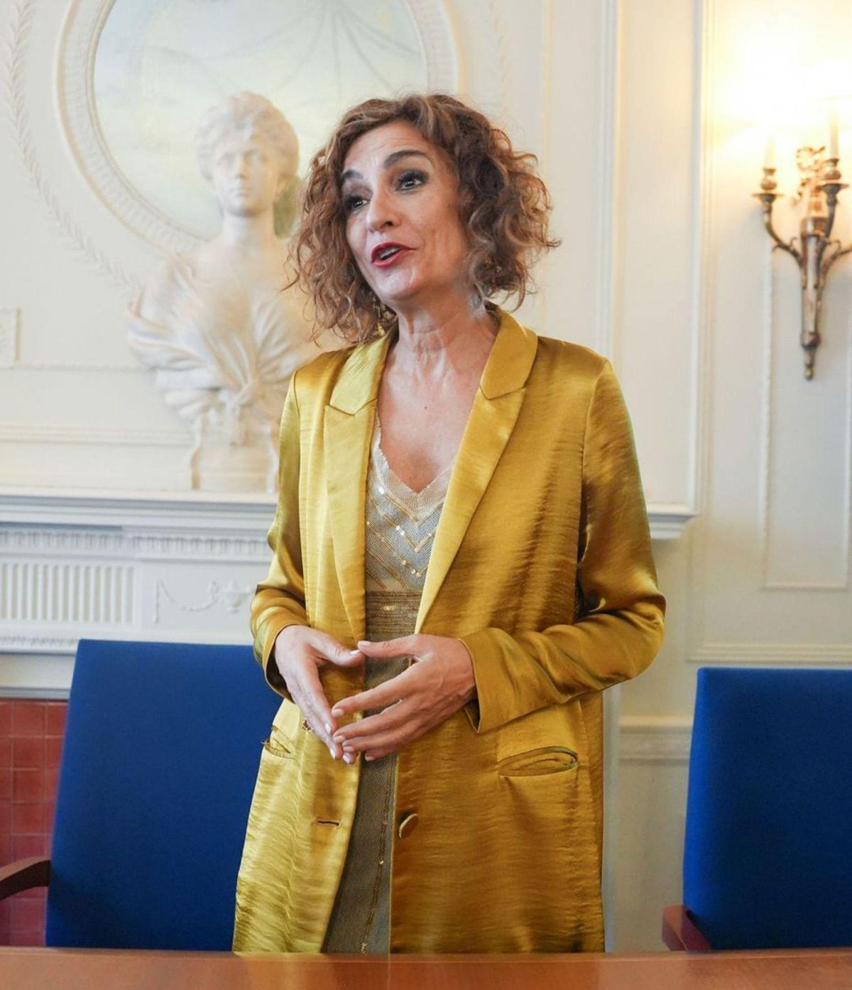 El Ministeri d’Hisenda destitueix dos càrrecs imputats en el cas Montoro El Ministeri d’Hisenda destitueix dos càrrecs imputats en el cas Montoro