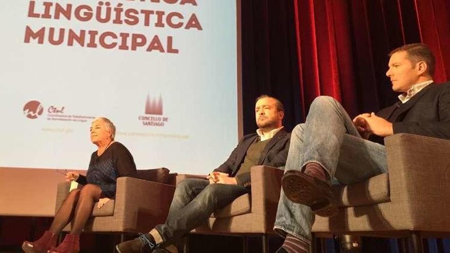 Rafael Cuiña y José López, ayer, en el auditorio de Galicia.