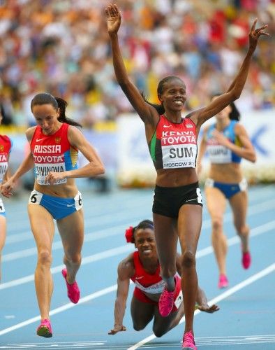 Última jornada del Mundial de Atletismo de Moscú que ha finalizado con dos medallas de bronce para la expedición española, las ganadas por Miguel Ángel López y Ruth Beitia.