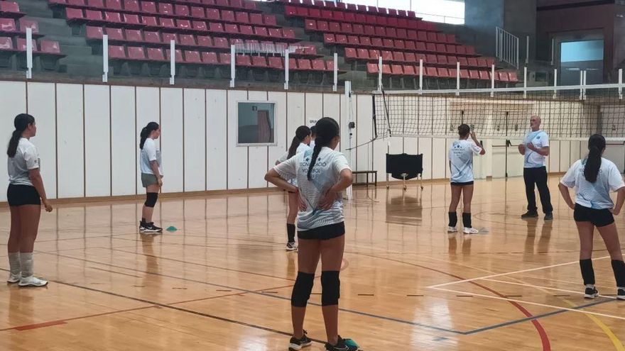 El Club Voleibol Figueres aposta per potenciar la formació entrenadors