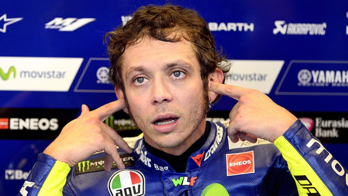 Valentino Rossi, el box de Yamaha, durante un descanso del GP de las Américas, en Austin