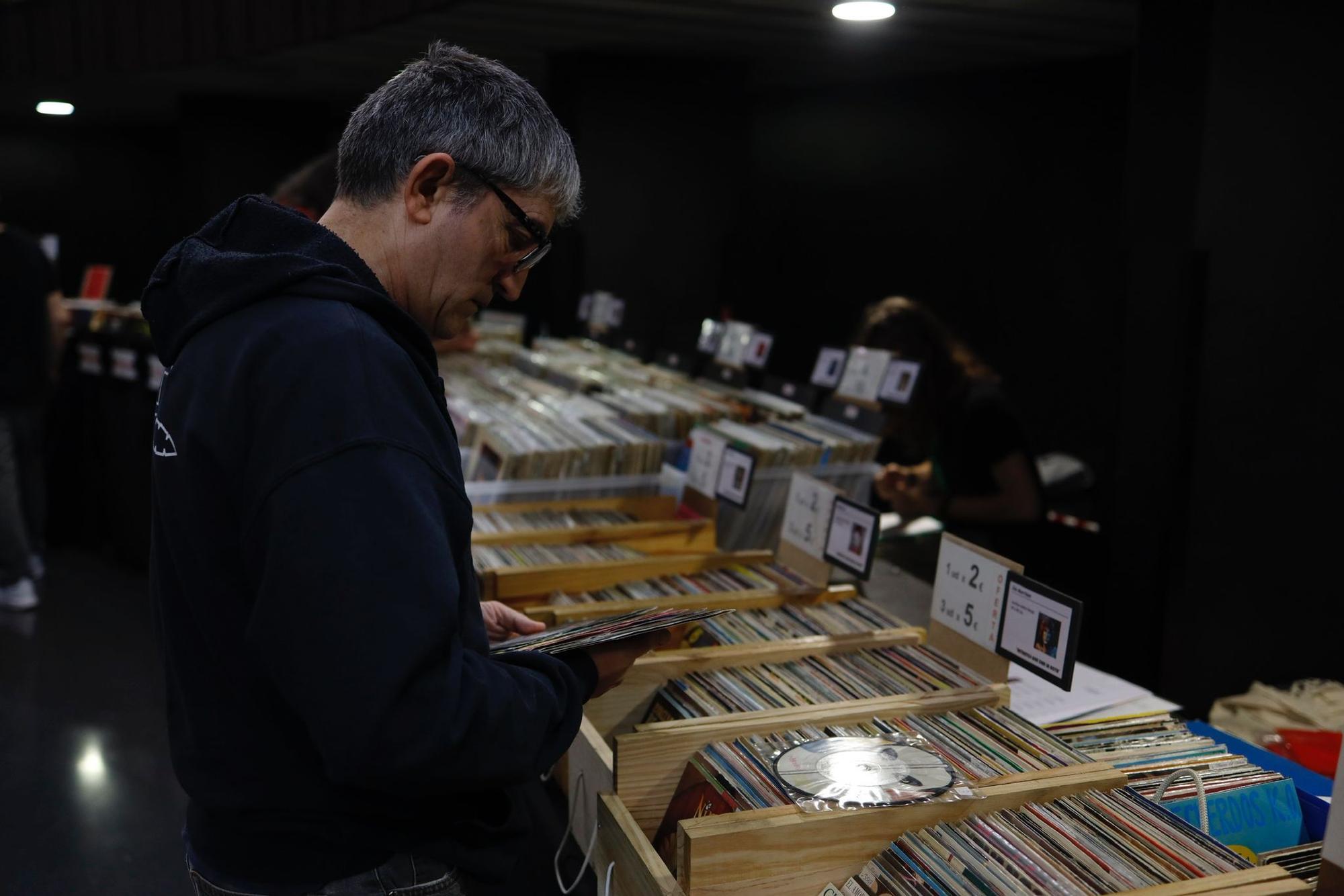 La Feria del Coleccionismo Musical reúne a los amantes del mundo discográfico