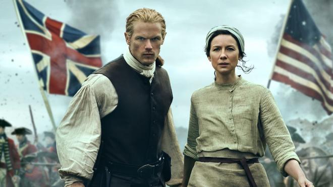 Sam Heughan y Caitriona Balfe, en la séptima temporada de ’Outlander’.