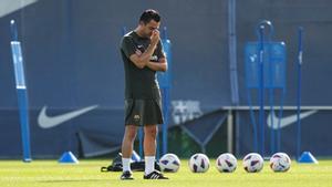 Xavi, en el entrenamiento del viernes previo al duelo con el Cádiz en el Estadi Olímpic de Montjuïc.