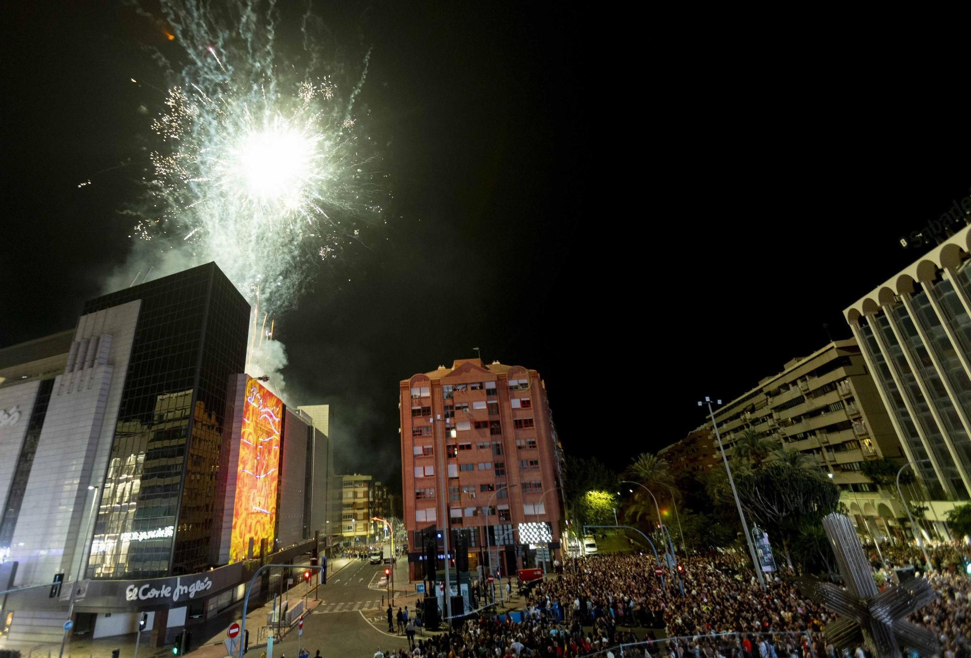 Todas las imágenes de la "Arribada del Foc 2025"
