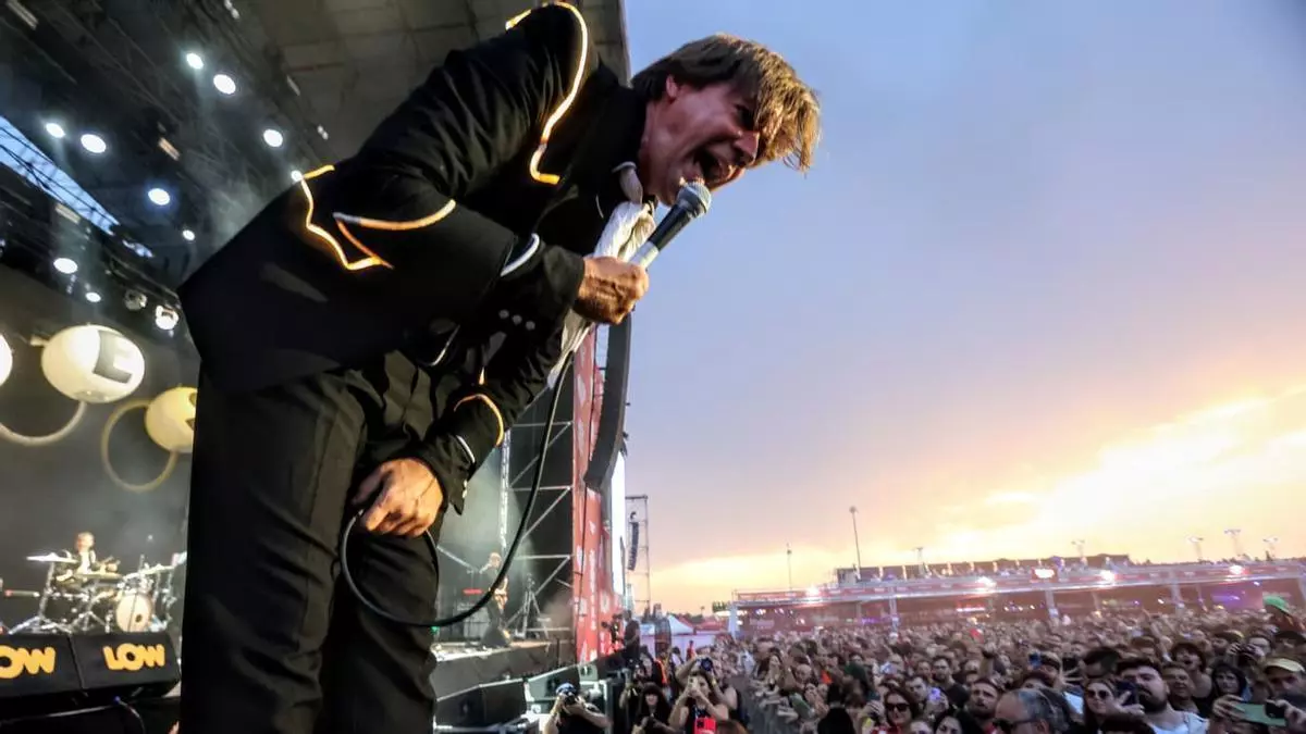 Un terremoto llamado The Hives sacude el Low Festival en Torrevieja