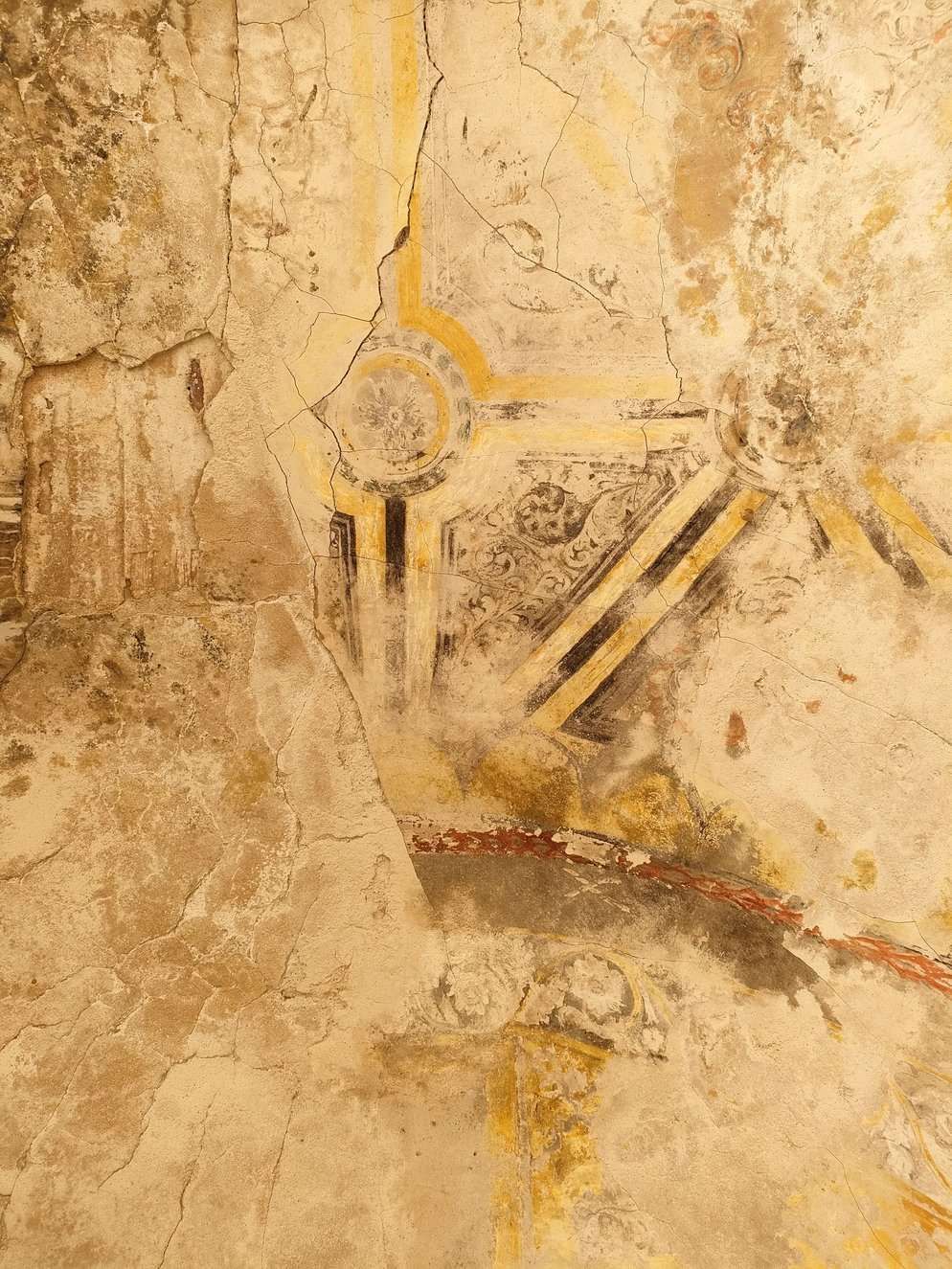 Hispania Nostra | Estos son los tres edificios aragoneses incluidos en 2023 en la lista roja por riesgo de desaparecer