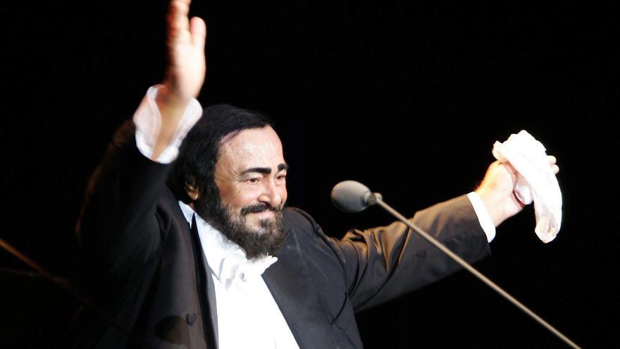 Hollywood coloca una estrella de Pavarotti 15 años después de su muerte.