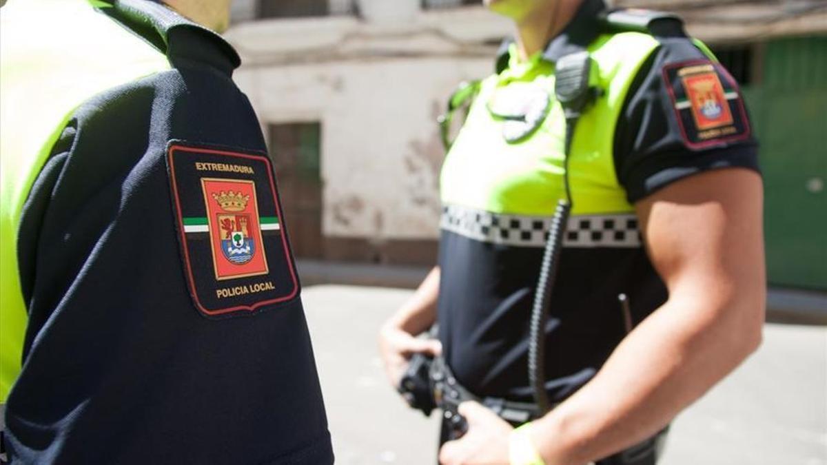 Jaraíz de la Vera oferta tres plazas para la policía local.