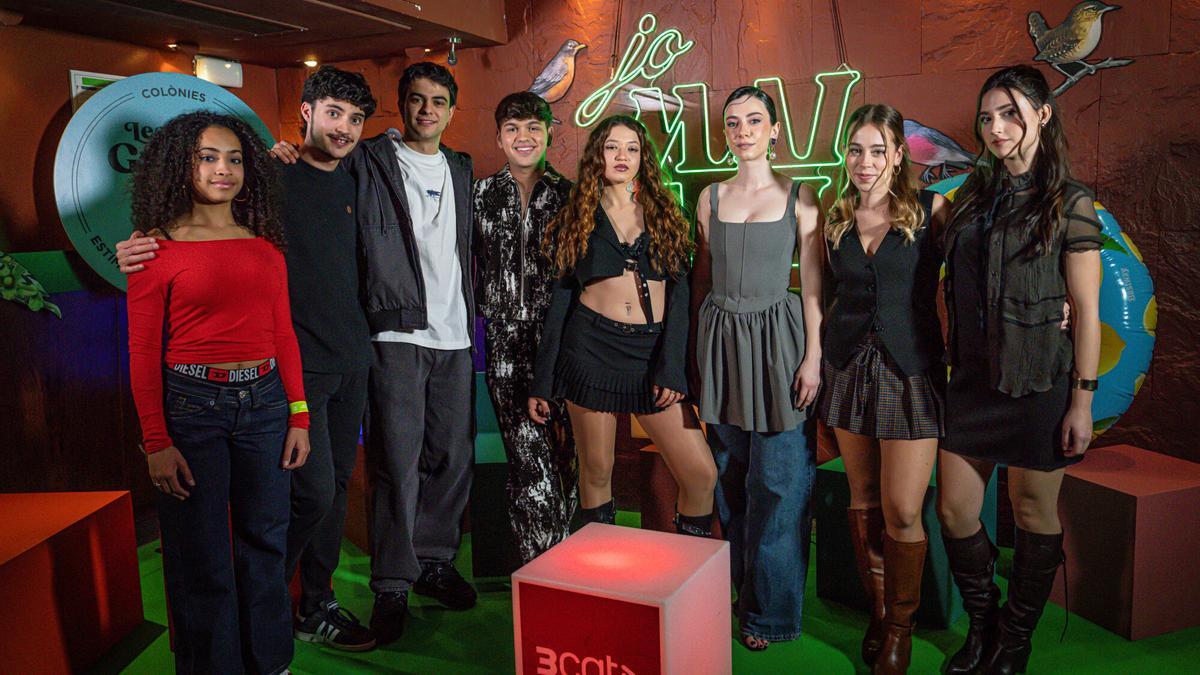 Los personajes de la segunda temporada de la serie 'Jo mai mai' en la fiesta de presentación de 3Cat